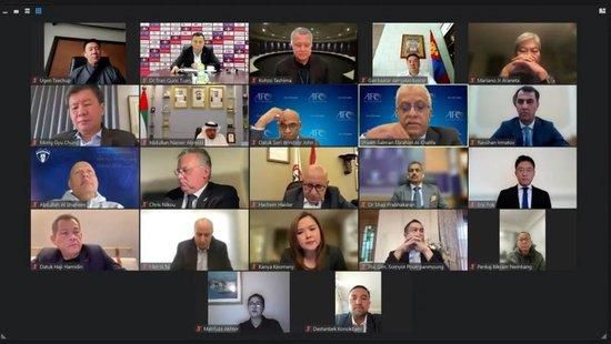 影片改编自亚当马科斯撰写的《忠诚：英雄主义、友谊、牺牲的史诗故事》，杰西·布朗（乔纳森·梅杰斯）是首位被美国海军训练成为飞行员的黑人，也是首位参与了战争的海军黑人飞行员